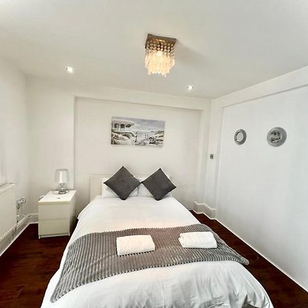 Canary Wharf Holiday Rooms Londres Extérieur photo