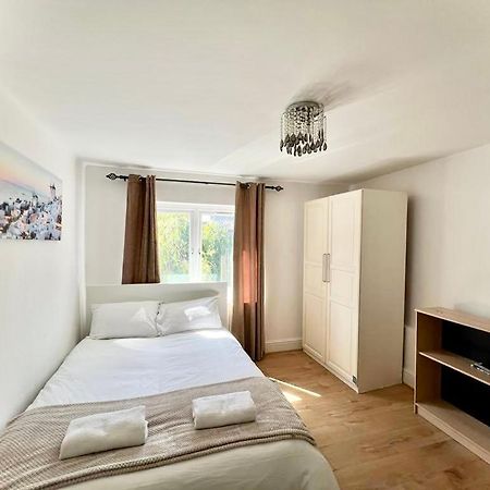 Canary Wharf Holiday Rooms Londres Extérieur photo