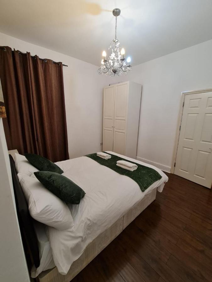 Canary Wharf Holiday Rooms Londres Extérieur photo