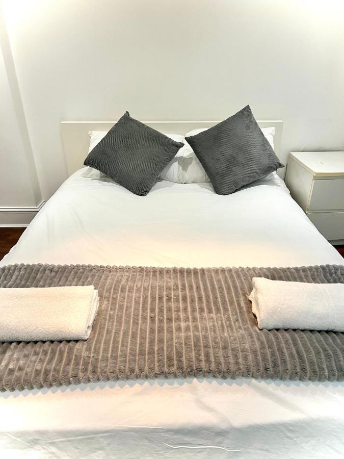 Canary Wharf Holiday Rooms Londres Extérieur photo